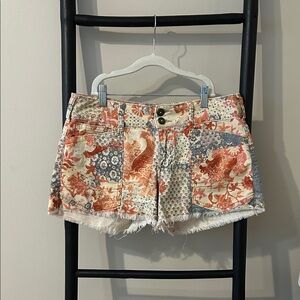 Anthropologie Pilcro Floral Patchwork Frayed Hem Women's Shorts - Orange Multi